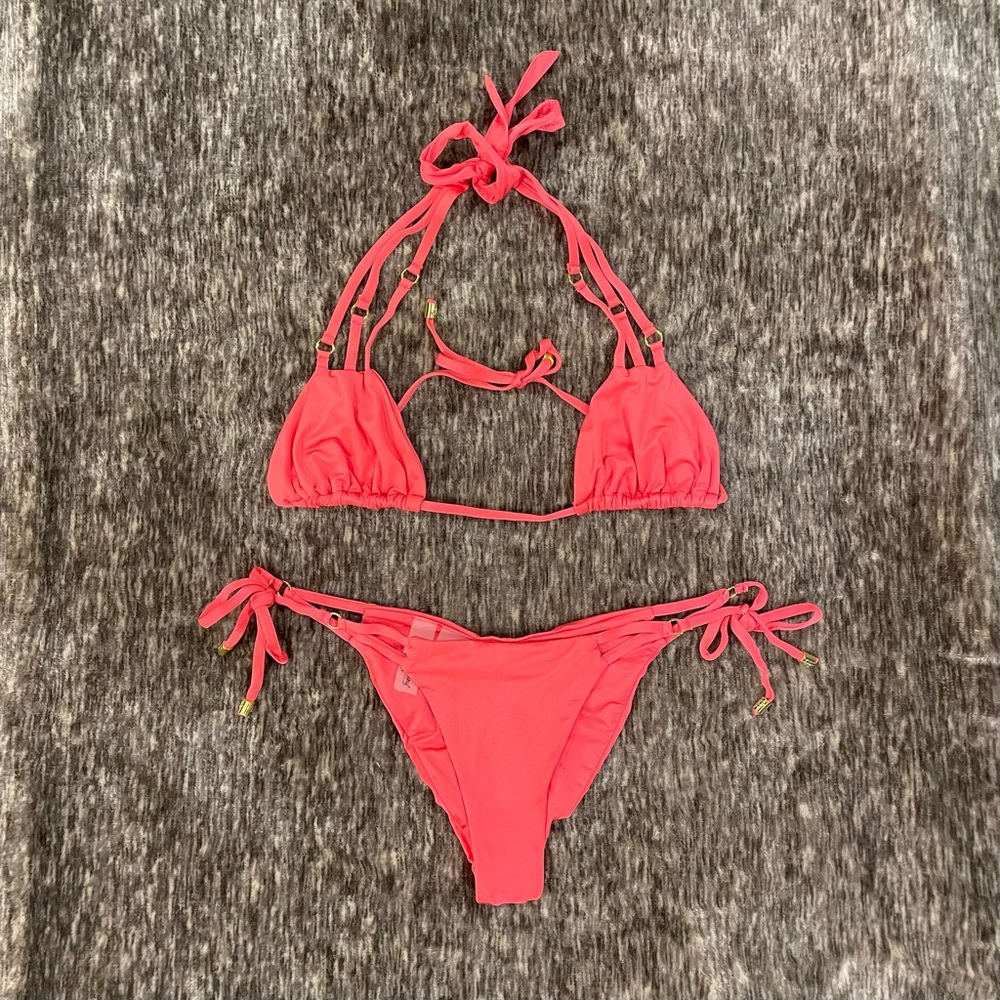 Beach Bunny Basics coral bikini with gold metal accents, size M